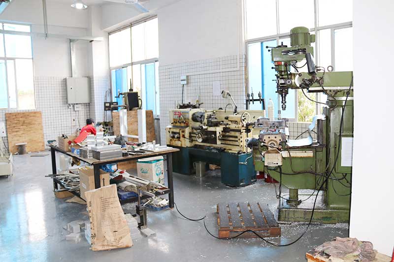 高低温试验箱厂家加工区 高低温试验箱厂家加工区